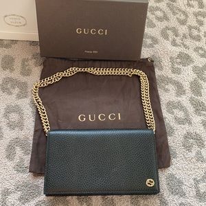 Stunning Gucci Wallet on Chain